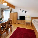 Apartment Haus Lowe 2 Stock Nr 5 *